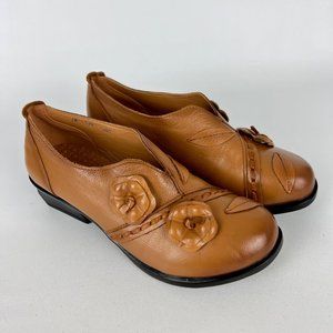 Socofy Womens Brown Leather Flower Detail Comfort Loafers Retro size 240 US 7.5